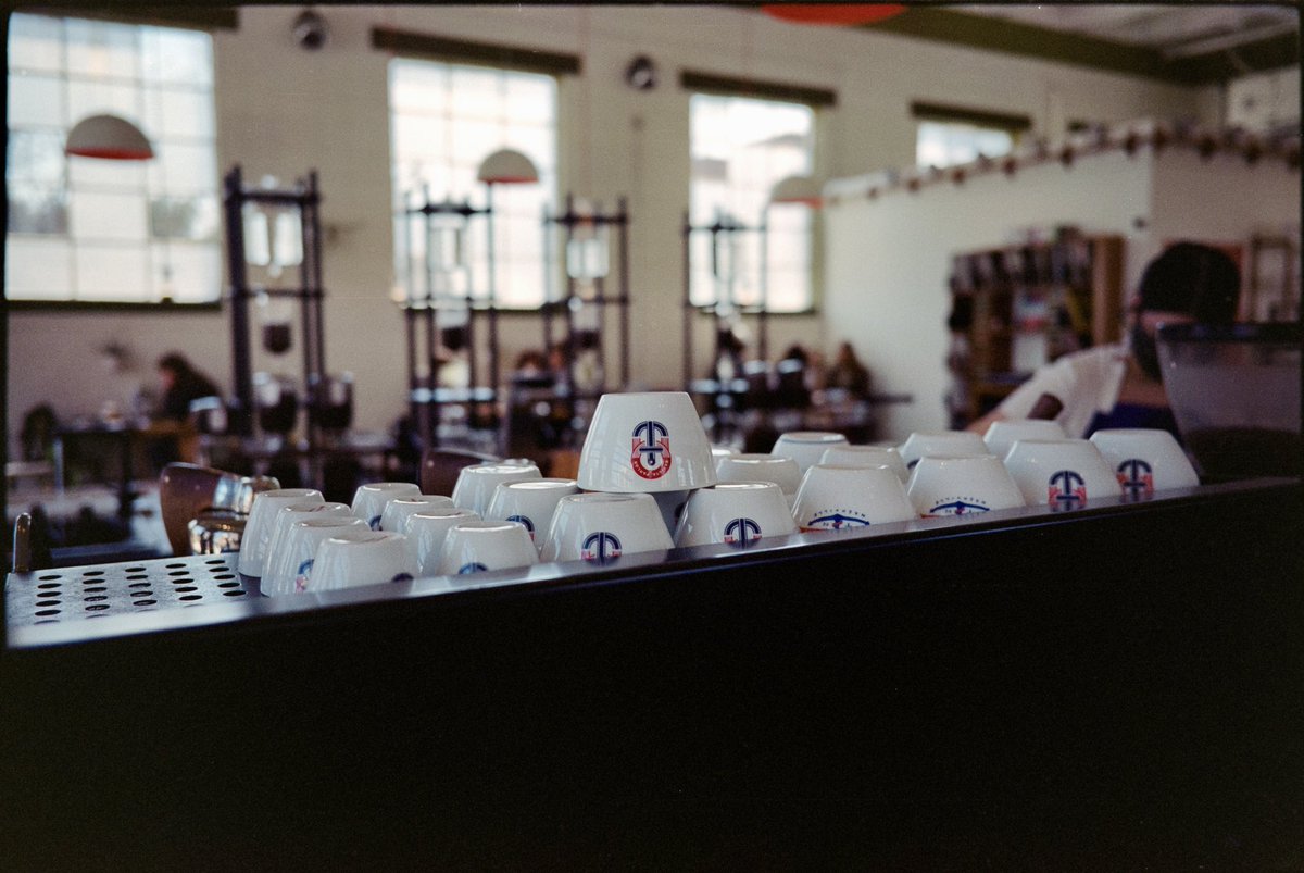 Coffee Time.
-
📷 Leica M7
🎞 Kodak Portra 400
⏲ @thirdmanphotostudio
-
<a href="/baristaparlor/">Barista Parlor</a> #germantown BPxGT #exploreaworldofpossibilities 🍭☕️ #specialtycoffee #nashville #barista #baristalife #coffee #coffeebar #coffeeshop #coffeetime