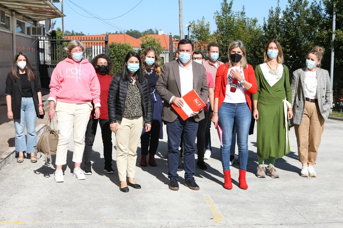 ValentinFormoso's tweet photo. Hoxe expresei tamén o meu primeiro compromiso se son elixido secretario xeral do @PSdeG: Non haberá primarias a medida do SX, daremos tempo suficiente para que calquera compañeir@ que quera presentarse poda facelo. https://t.co/TLAPqYVkRi