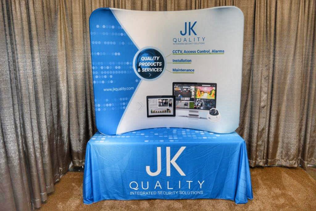 nadisplay's tweet image. Small budget may mean small booth but don’t let that pack a small punch 🥊! 
.
#portablesigns #marketingandadvertising #exhibitionstand #tradeshowdisplay