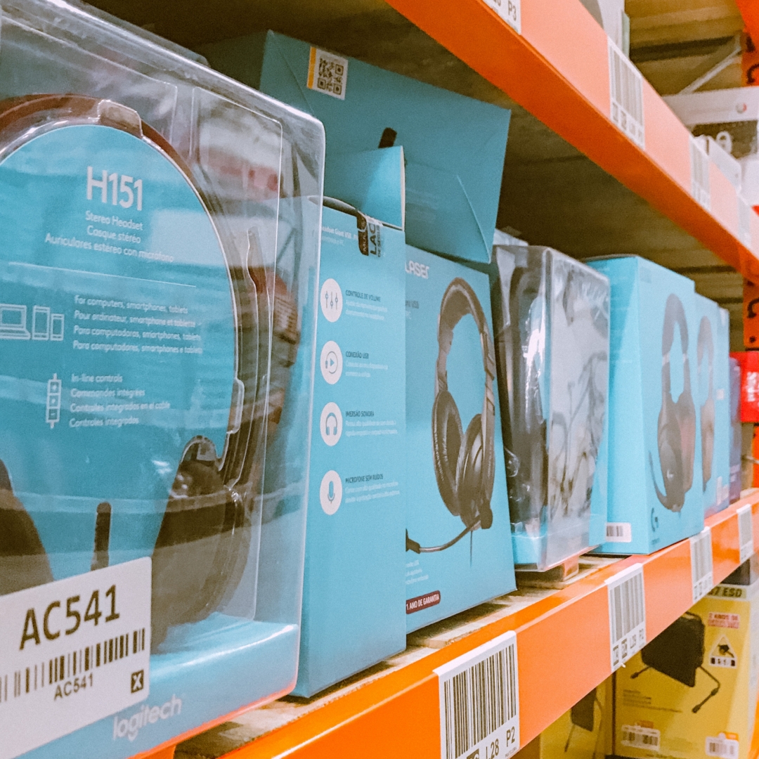 bringitce's tweet photo. Escolha o headset que melhor se encaixa com as suas necessidades! 
Por aqui temos todos os estilos. 

Acesse nosso site e descubra um pouco mais. https://t.co/HEQYgqgLOO