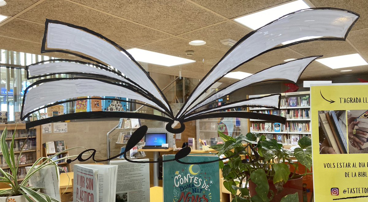 anna3font's tweet photo. Llegir et dona ales. Pintem vidres #somartistes #visualiplasticatime biblioteca @joanpelegricat https://t.co/PCKsfnNNyj