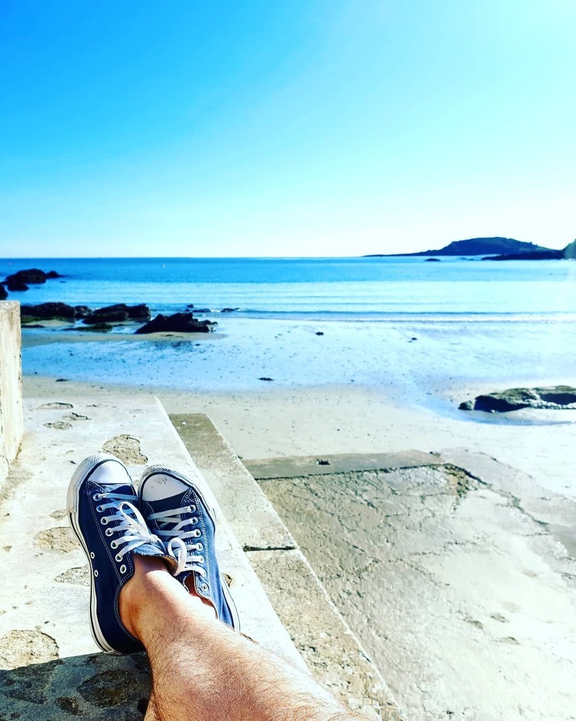 benholtam's tweet photo. Absolutely stunning today. Should have brought my swimming stuff. 

#looe #seafront #looeseafront #looebeach #looeseaswimmers #looecornwall #cornwall #Cornish #cornishlife #cornishliving #cornishcoast https://t.co/BPpfGgKcqg https://t.co/fHqJo79IYr