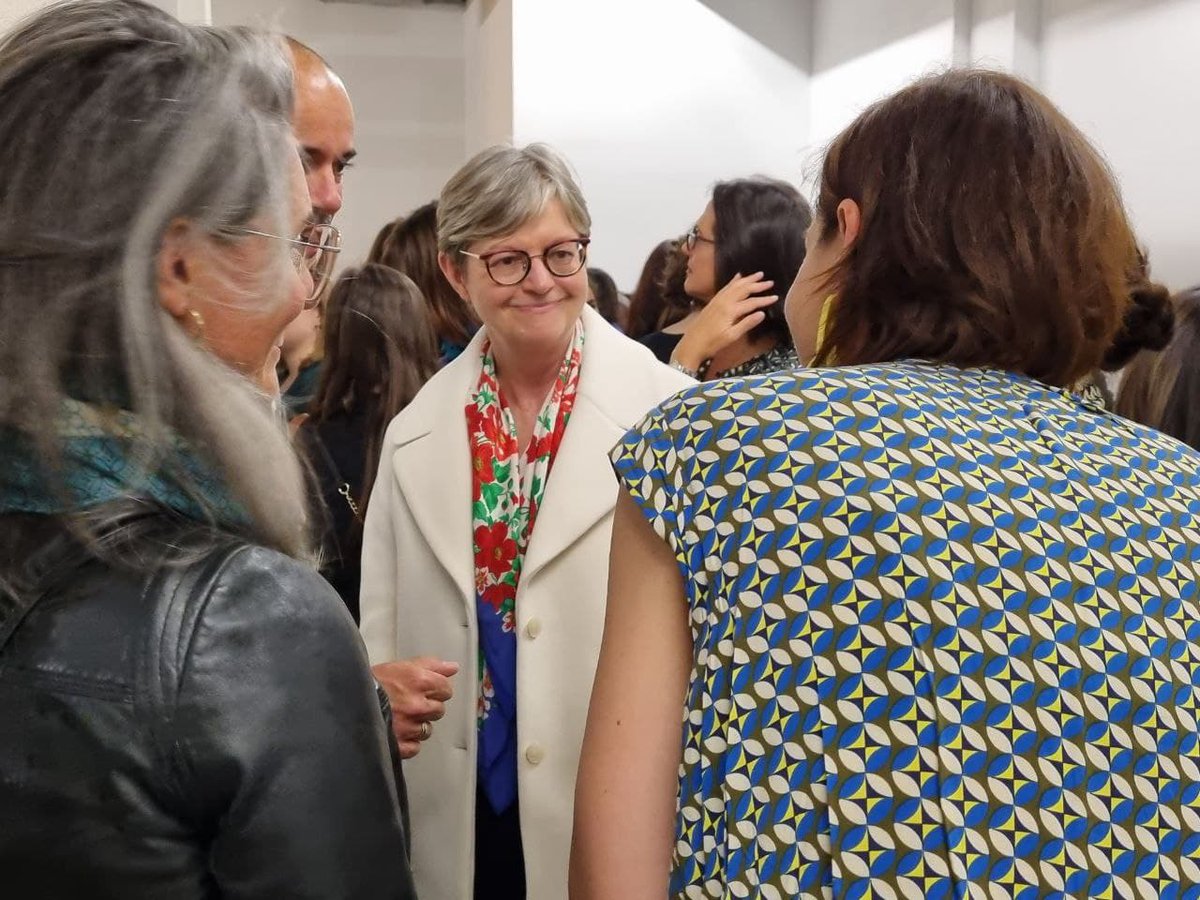 Ch_Hennion's tweet photo. #reconversionfemmesnum 
Depuis 2019, 1086 femmes ont bénéficié du dispositif de reconversion professionnelle pour accéder aux métiers du numérique. 
Heureuse d'avoir participé à l'évènement des 2 ans du manifeste, c'est un bel élan fédérateur pour + de mixité dans le numérique. https://t.co/yR1D0z0rby