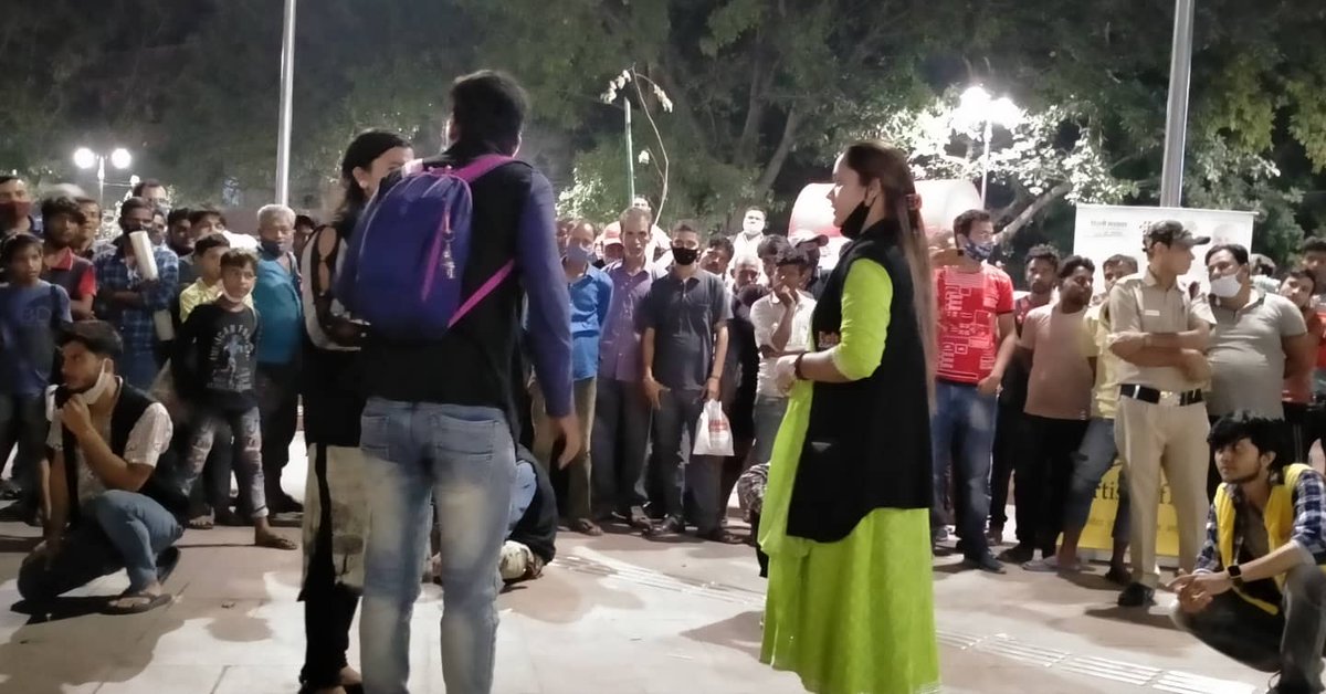 AarmbhGroup's tweet photo. 2nd performance at Chandni Chowk. https://t.co/O2sCPVmJC0