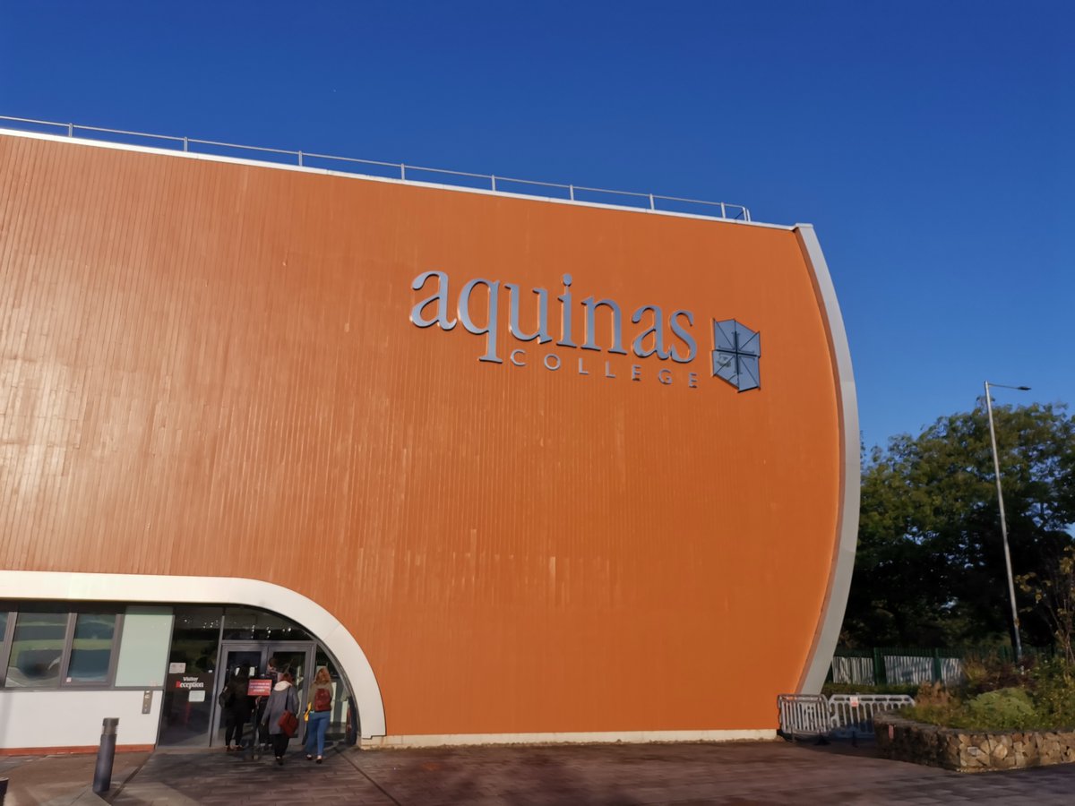 Aquinascareers's tweet photo. Thank you for everyone's replies so far during our #QuestionTimeWednesdays session! @AquinasUK students have also asked 3 additional questions to #CareerProfessionals to help with future choices. Can you help? #AquinasCollege https://t.co/B0wWXtZL9f