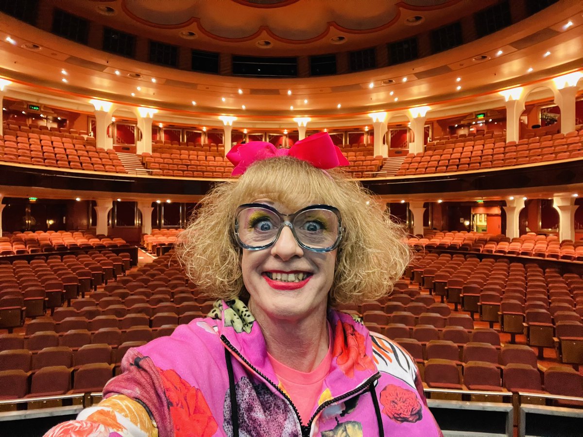 Grayson Perry tweet media