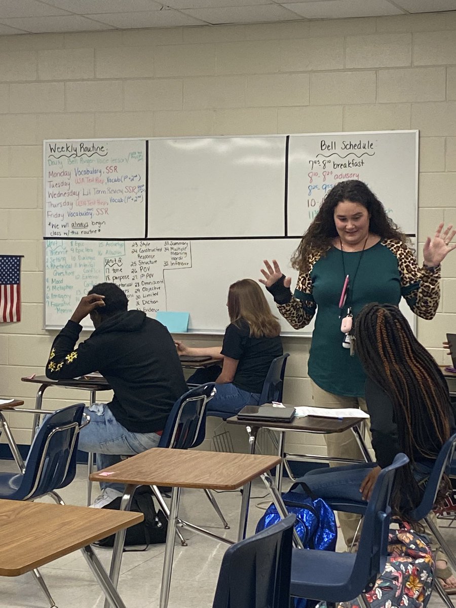 lorisHSPrin42's tweet photo. Co-teachers working together to provide our students with high level learning!! https://t.co/ObslQpQvsf