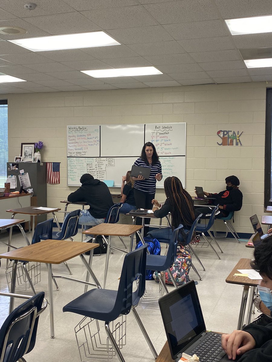 lorisHSPrin42's tweet photo. Co-teachers working together to provide our students with high level learning!! https://t.co/ObslQpQvsf