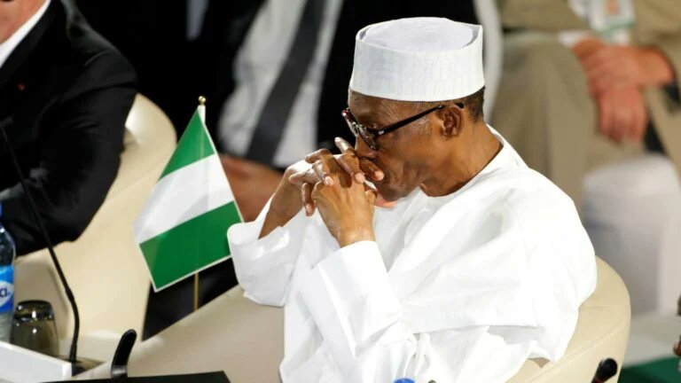 [Opinion by <a href="/AdeAdefeko/">Ade Adefeko</a>] Nigeria at crossroads again: Do not die in their war! thecable.ng/nigeria-at-cro… via <a href="/thecableng/">TheCable</a>