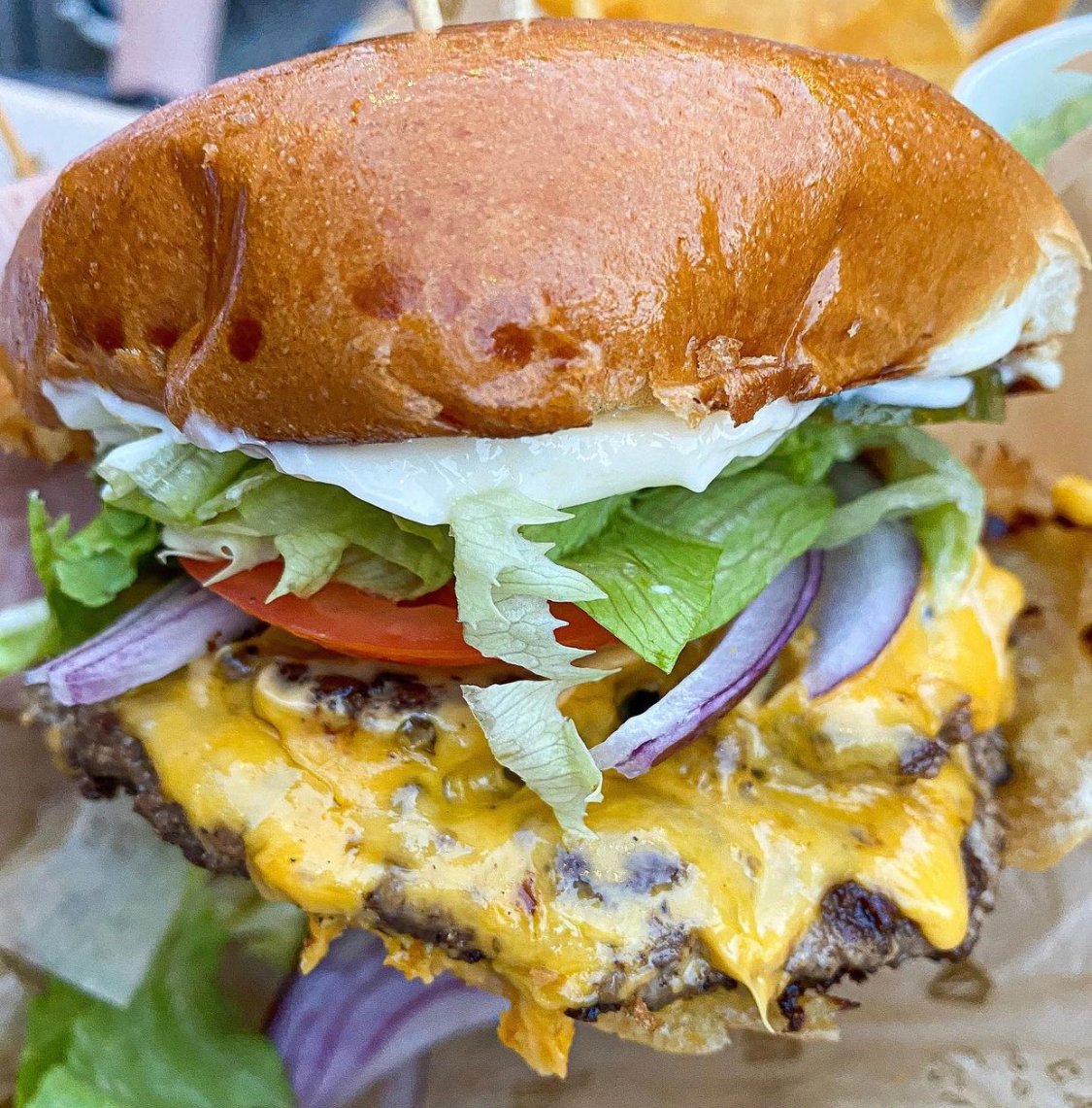 Nailed it. 🍔 
📸: @hangry_mIllenials