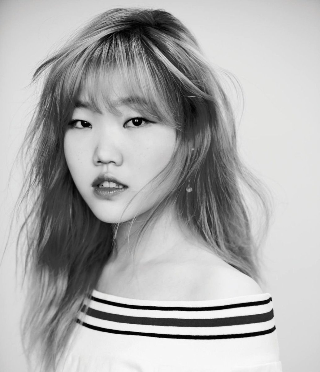 SHNRS's tweet photo. Just cuz some people can’t seem to appreciate Lee Suhyun’s beauty, here’s some pics of her (ft her dear brother Chanhyuk)

- a thread🧵 https://t.co/dHeXTvtp80