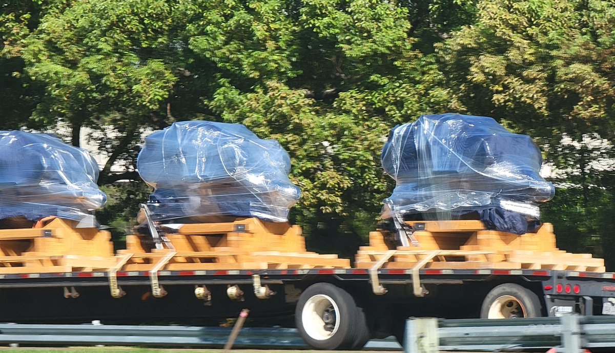 Coastercrew's tweet photo. Guardians (or possibly Tron) trains sighted at the TTC Tram Overpass Bridge. Things are getting real!
#MagicKingdom #DisneyWorld50 #DisneyWorld @WDWToday @DisneyFoodBlog https://t.co/uq9asOQ0F3