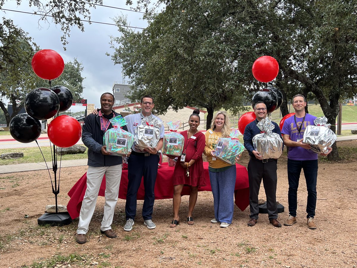 There are few things finer than <a href="/lthspto/">LTHSPTO</a> ♥️♥️♥️ Thank y’all for a lovely treat this fall morning!! We appreciate the support!! #principalsmonth #myptorocks #gocavs