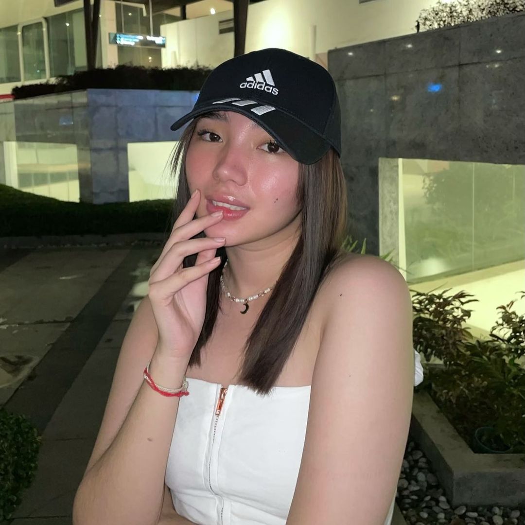 OFCTeamMissy's tweet photo. Welcome back to Manila, @m_quinoo 😍 Glad you made it safe!! I hope we're there for you. Always keep safe, love! 🥺❤️🙏🏻 https://t.co/N4N9lj5VNl