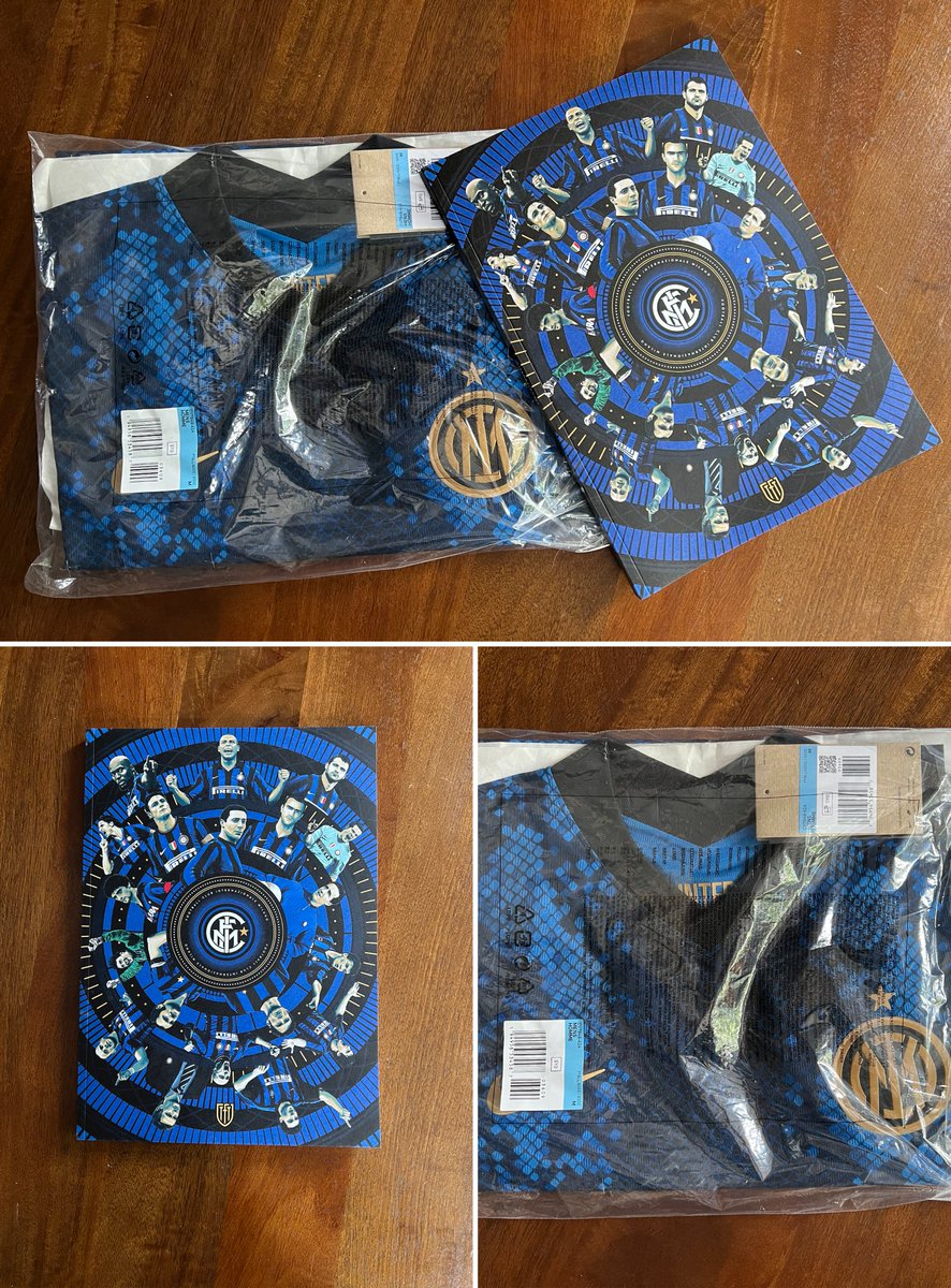 🚨 GIVEAWAY 🚨

A different kind of prize from me.
I'm giving away the 21/22 (player version/sponsorless) <a href="/Inter/">Inter ⭐⭐</a> shirt &amp; a copy of the Inter Milan <a href="/thesefootytimes/">These Football Times</a> issue I did the cover for.

To enter:
- RT this tweet
- Follow me (<a href="/yoniweisberg/">Yoni Weisberg</a>)

Ends Friday 23:59. Good luck!