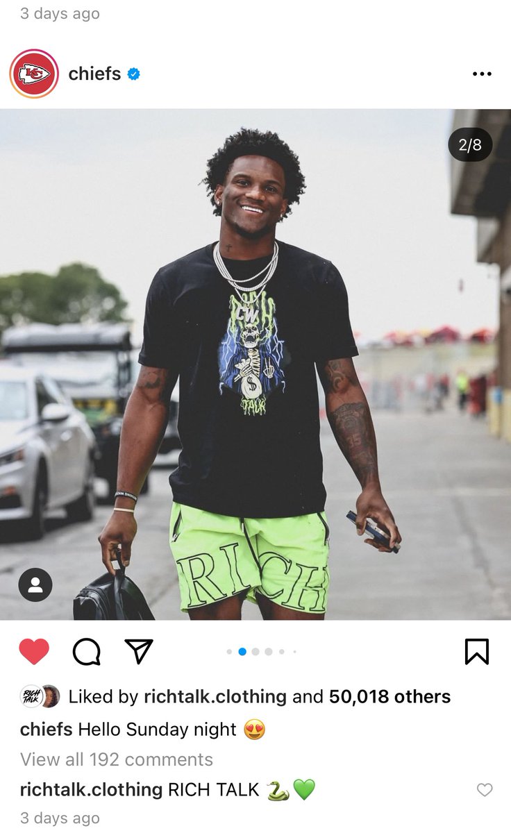 short__6's tweet photo. My clothing line (Rich Talk) really manifesting 😭🙏🏾… Big S/O to @itslilmooney & @Chiefs for the MAJOR BUZZ 🔥…#RICHTALK
Shirt 👕- Rich Talk
Shorts 🩳- Rich Talk
https://t.co/4jqqD3ldE9 🛒 https://t.co/xAEJVE7Cml