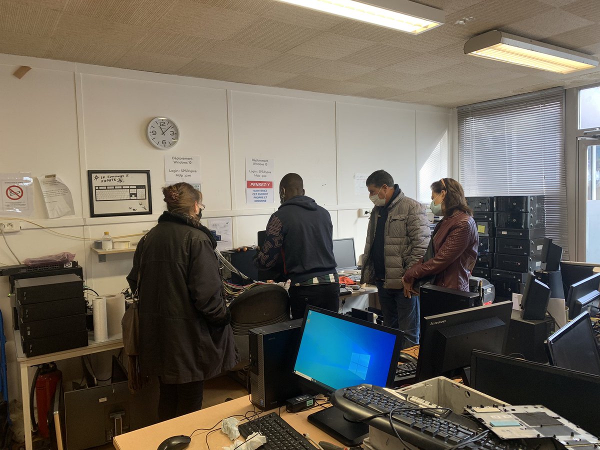 Visite des #ACI de #Synapse3i ce matin dans le cadre de la semaine  #ReussirSansAttendre avec #poleemploi  #Tellier #RSA
Merci Lionel d’avoir parlé de votre métier avec autant de passion