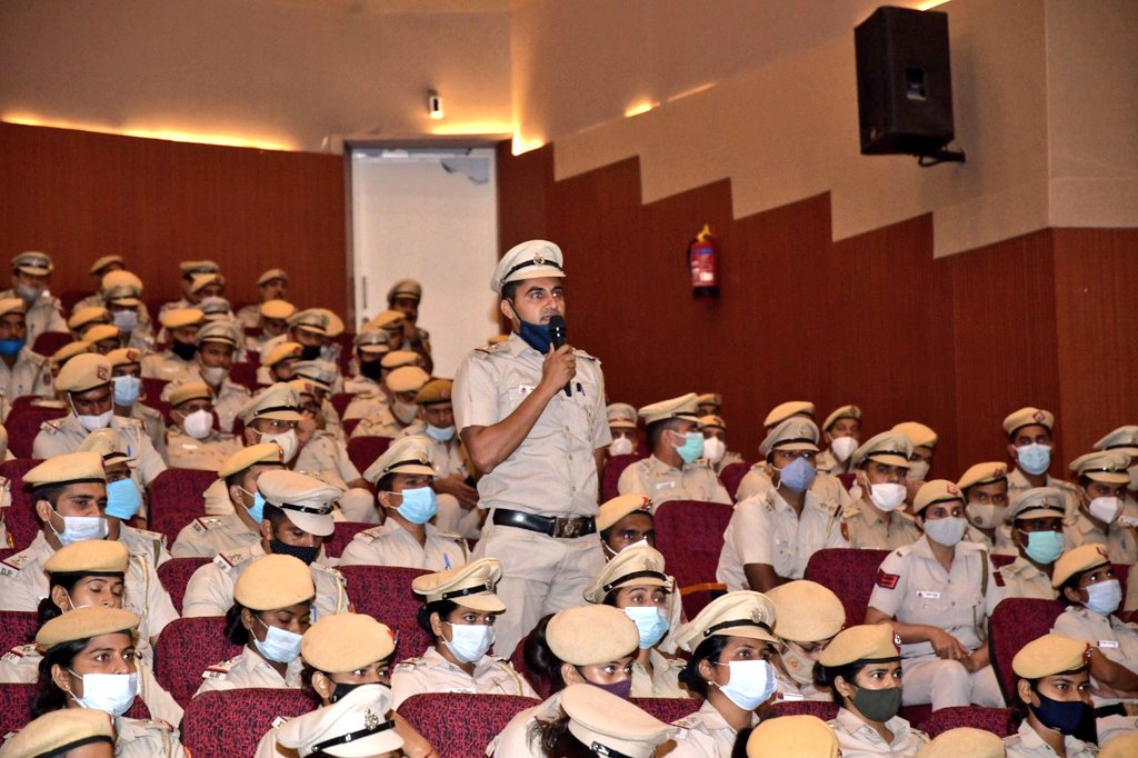 Delhi Police tweet media