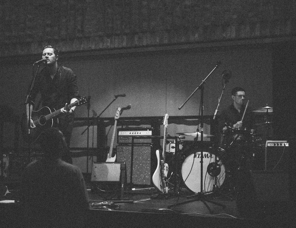 postcardsfromj's tweet photo. Postcards From Jeff are back live again tomorrow night supporting @lanternstalk with @Wyldest at @thisisgorilla in Manchester!

Stage time 7.30pm

Only a few tickets available so get on it!

📸 @nickfreemanphoto https://t.co/B3ijXjoFq3
