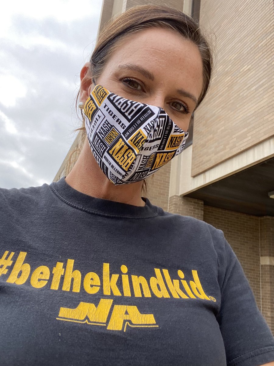 NAtigersSN's tweet photo. @NASD_Kindness @NA_Schools @NASD_Kindness mine’s fading but still sends a good message! https://t.co/OqlvhfSeXm