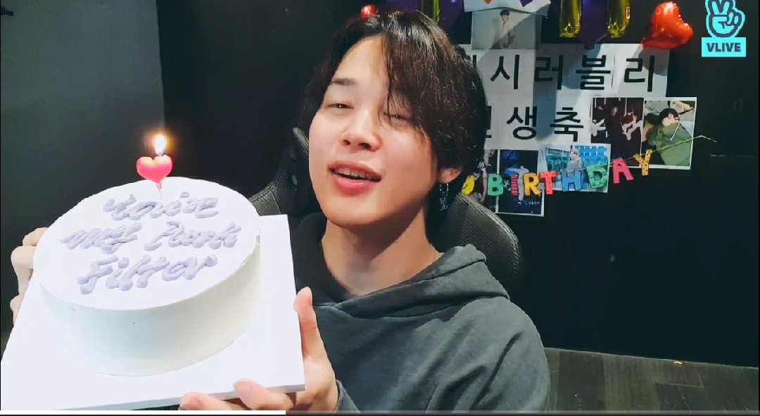__the__ash__'s tweet photo. Thank you Jiminaaa...For Your live💜
Wish you a great life ahead🥰
Saranghae Jimin Oppa💜

#JIMINDAY 
#JiminDay2021 
#jiminbirthday 
#BTSARMY https://t.co/48HR7jn9fC