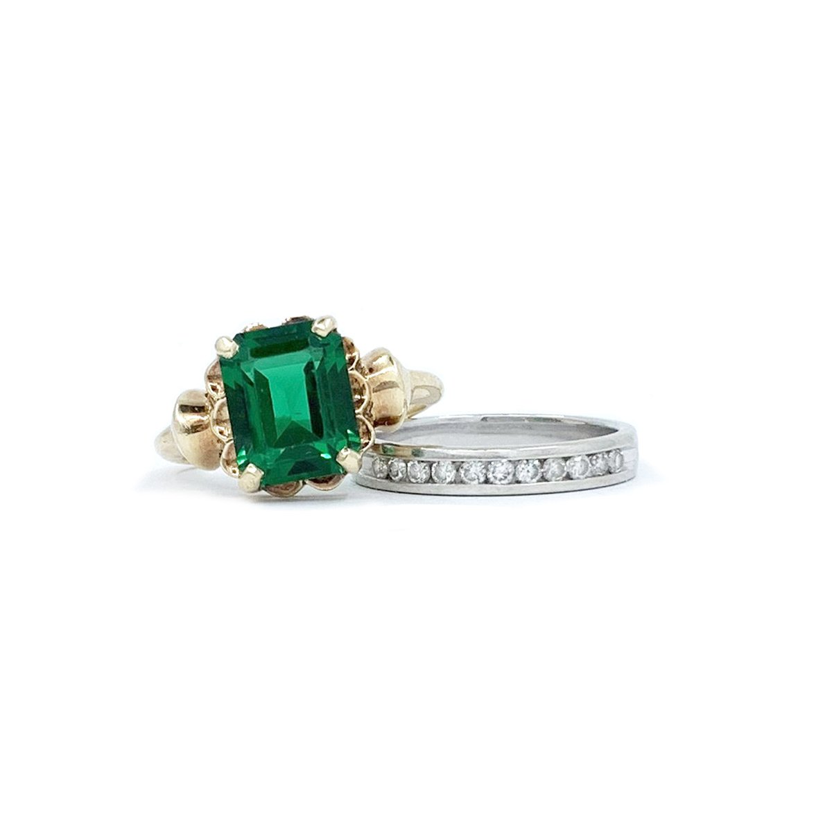 A vibrant green stone ring was passed down to her by her grandmother.  With fond memories of her grandmother wearing the green stone throughout her childhood, she knew that a fresh design incorporating both pieces would be something truly special. 
Let us tell YOUR story.