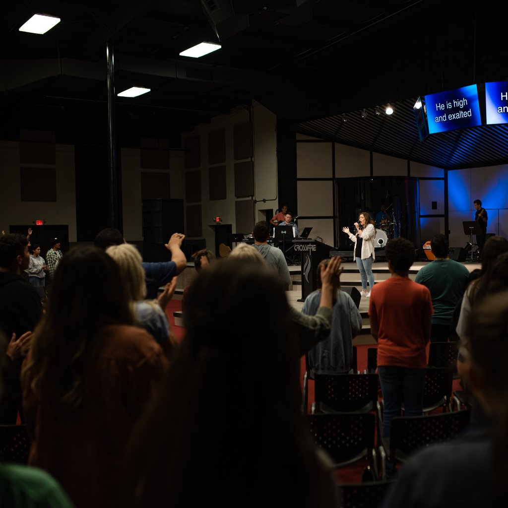 CF! TONIGHT! 7PM! You comin'? #CrossfireBR