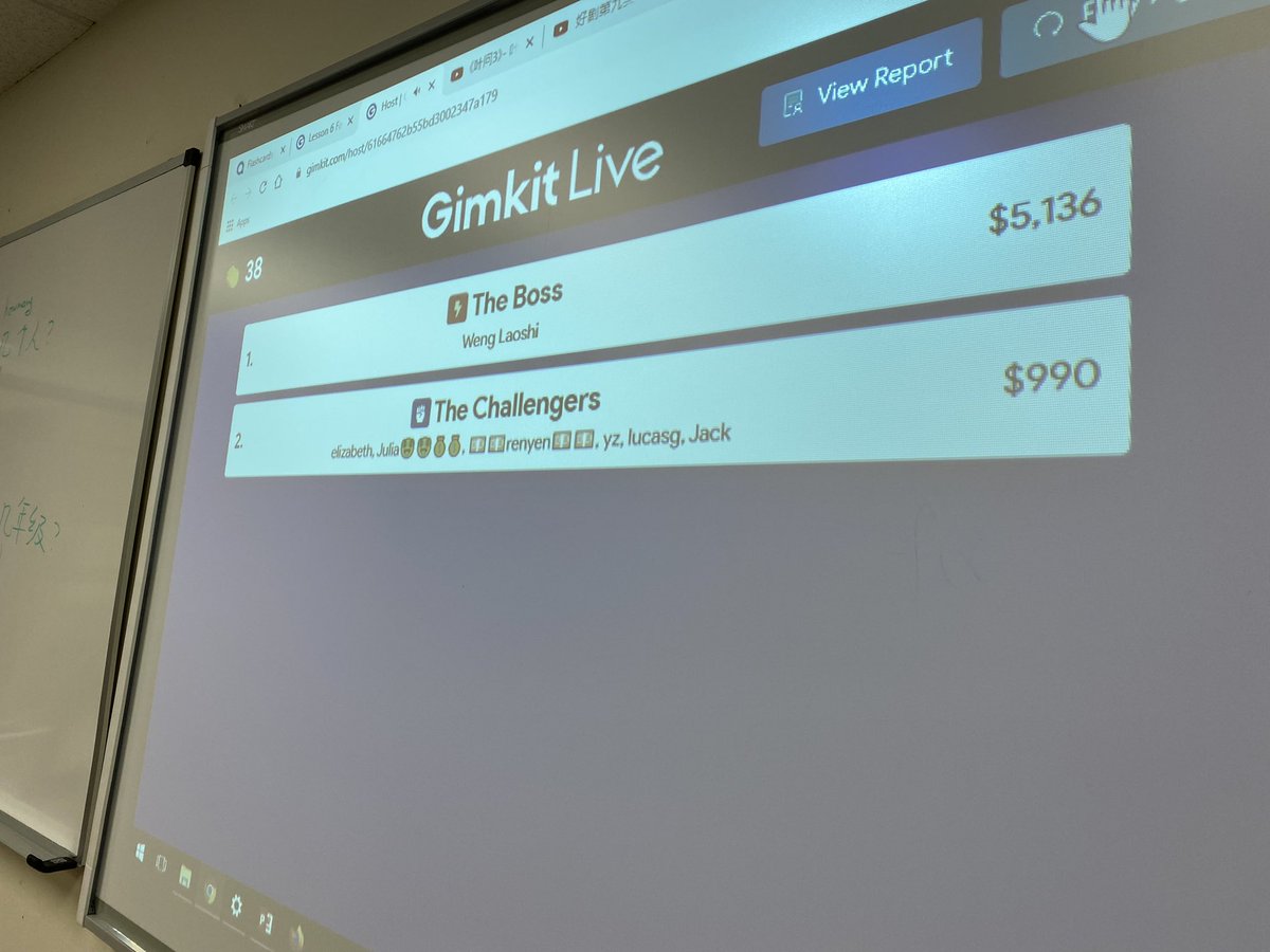SI_Academy's tweet image. #Mandarin Grade 7 students worked together and made their attempt to defeat Ms. Weng (Weng Laoshi) in the #Gimkit game! But still a long way to go 😎😎