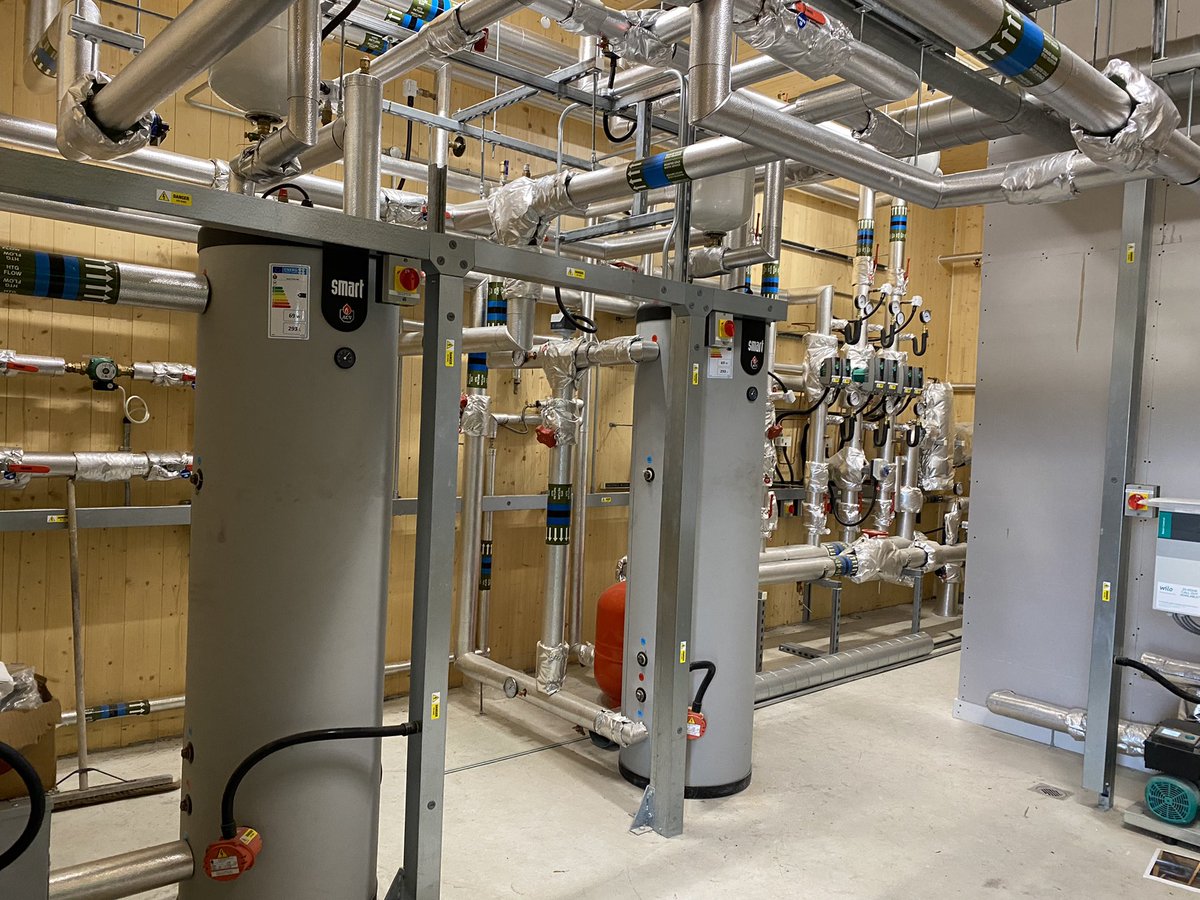 snipefgeorge's tweet image. This afternoon i was at the Merkinch Primary School Inverness where I saw some very impressive Plumbing work shown to me by Scott Fraser from EJ Parker Services from Inverness