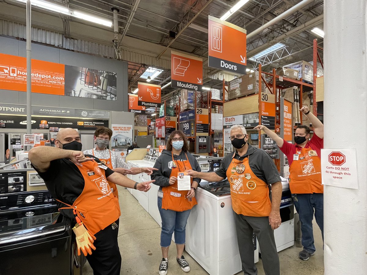 Lisa (@lisaadamsthd) on Twitter photo Recognizing Diandra at store 903 for GETting HDIS Window Appointments and driving a great Customer Experience all around.  #ThankYou #Partnership #HomeServices Recognizing Diandra at store 903 for GETting HDIS Window Appointments and driving a great Customer Experience all around.  #ThankYou #Partnership #HomeServices