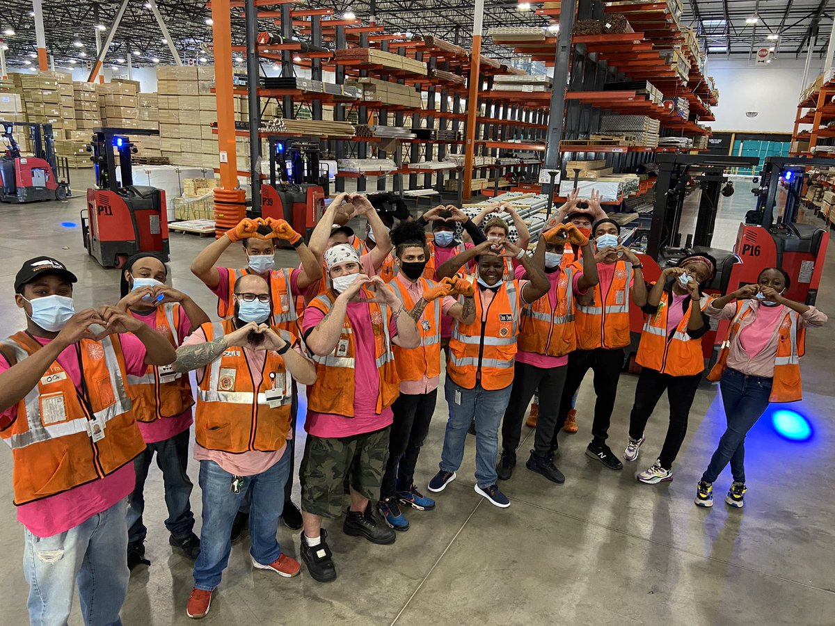 DeedeeFDC tweet media