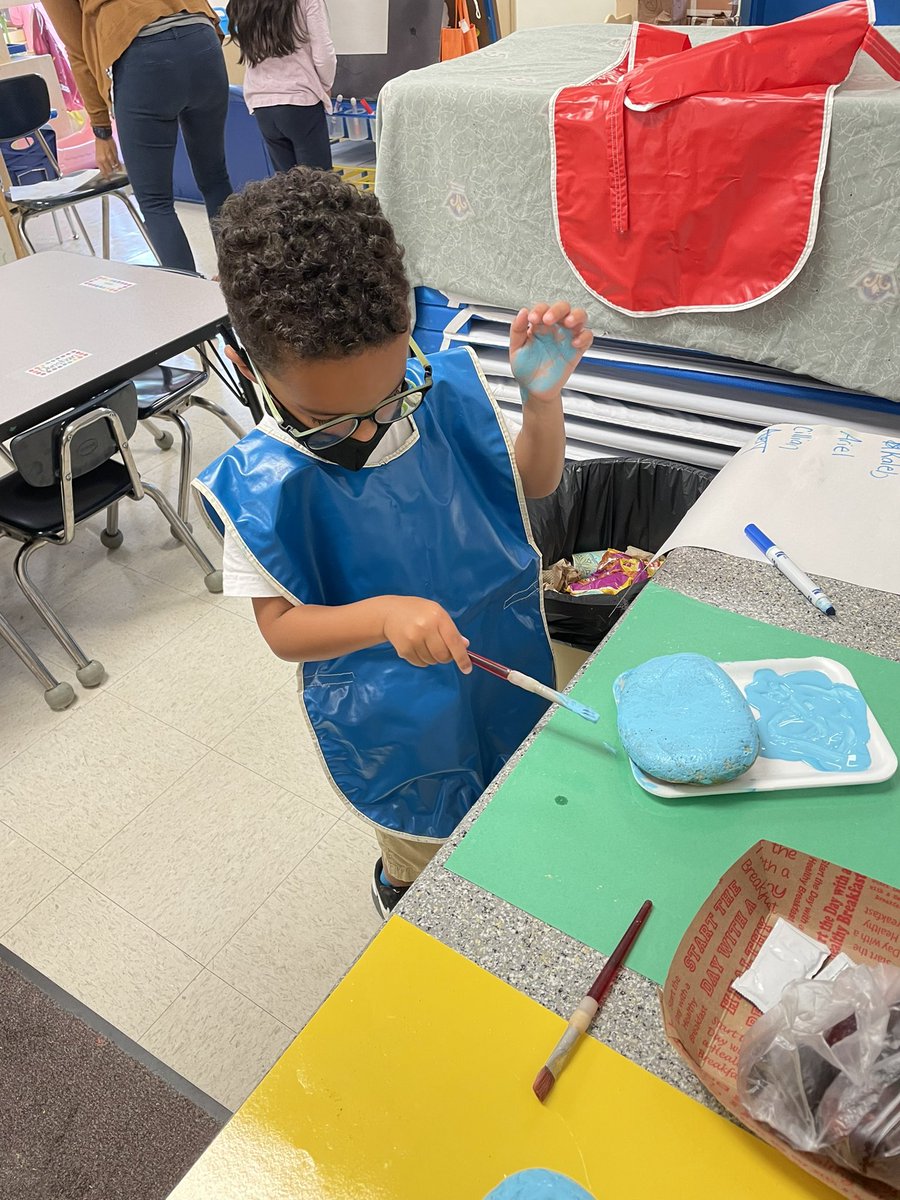 Painting on different surfaces AND offering our gratitude to our friends at First Christian church. #winning #room1rangers2021 #communitysupport #gratitudeattitudeitsalifeskill