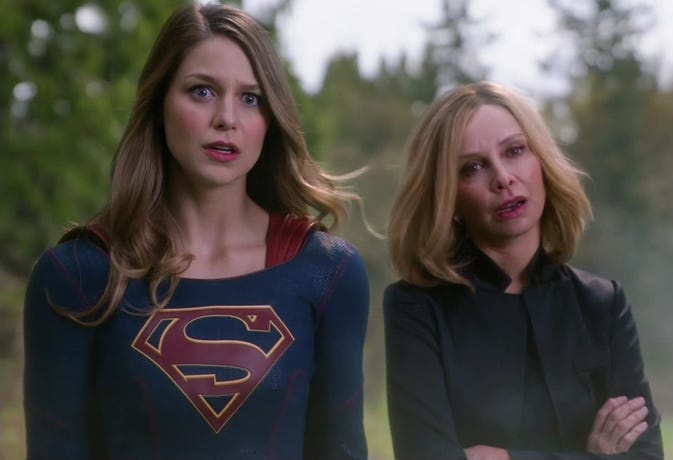 garthshayeris's tweet image. Independente do final que a Supergirl tenha, seja pendurar a capa, ir pro futuro, perder os poderes, m*****... 
Quem deveria anunciar a notícia é CAT GRANT, a personagem praticamente criou a Supergirl, a apresentou ao mundo, é amiga da Kara. Ela é a pessoa que deveria anunciar.