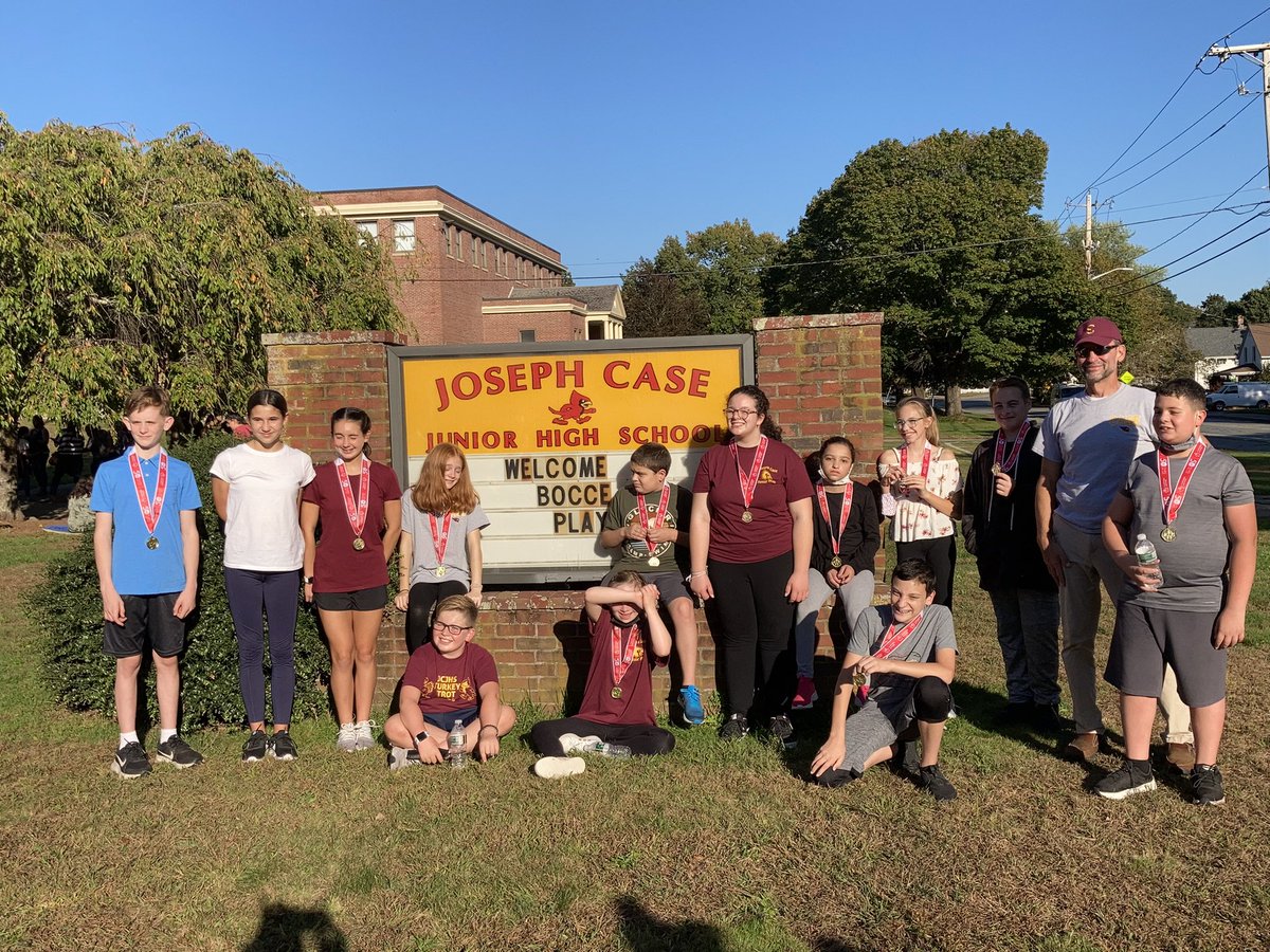 KellyRaleigh99's tweet photo. We had a lot of fun playing Bocce with our friends from Somerset Middle school today! 🏅🌟☺️ @casejrhigh https://t.co/gZoGIdfXnS