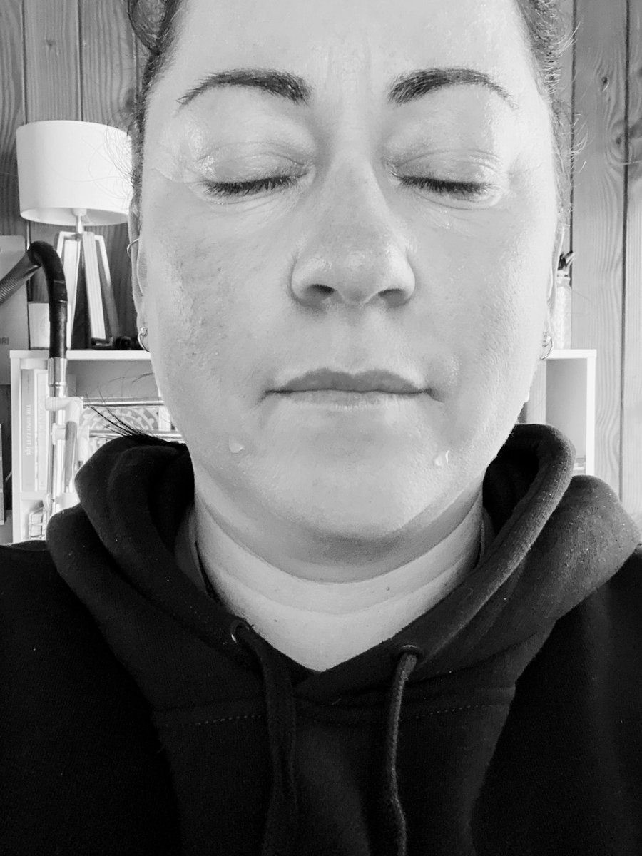 Raw and real! Taking a moment to just STOP and the tears just flowed 🌿 Jase Te Patu 👏🏼👏🏼👏🏼 #wellbeing #m3mindfulness #ulearn21 #tewharetapawhā #hekākanoahau @ULearnNZ @coreeducation