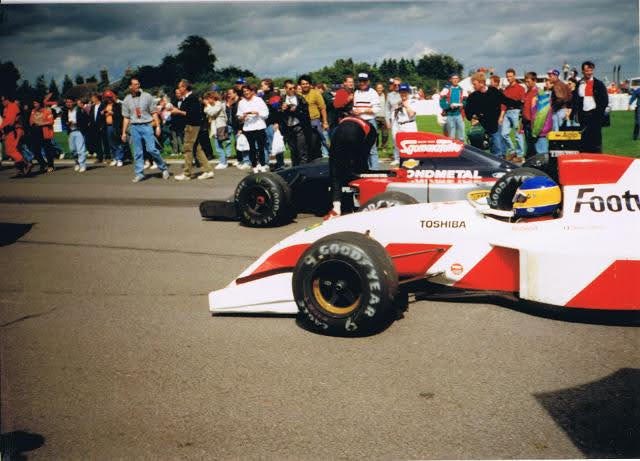 dazlaa81's tweet photo. @TheHardCompound @F1 @BTCC @FIA_WTCR @1990sBTCC @F1_Retro @F1_1980_1989 @retrof1 @ClassicBTCC @pitchbtcc @ATCI30R @BTCCBlueprints @OfficialBTCchat @CTCRC @TinTopRacingUK Definitely, the simple liveries back then were the best! Here’s another one with Michele Alboreto Footwork pulling up alongside. https://t.co/4dtrV6gVhe