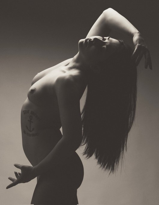 Was torturing myself by looking at my 5+ yo nudes when I found this gem 😮 https://t.co/igG1HVQusU<a href="/tag/protests2020"class="tags"><span>#protests2020</span></a><a href="/tag/grandrapidsprotest"class="tags"><span>#grandrapidsprotest</span></a>