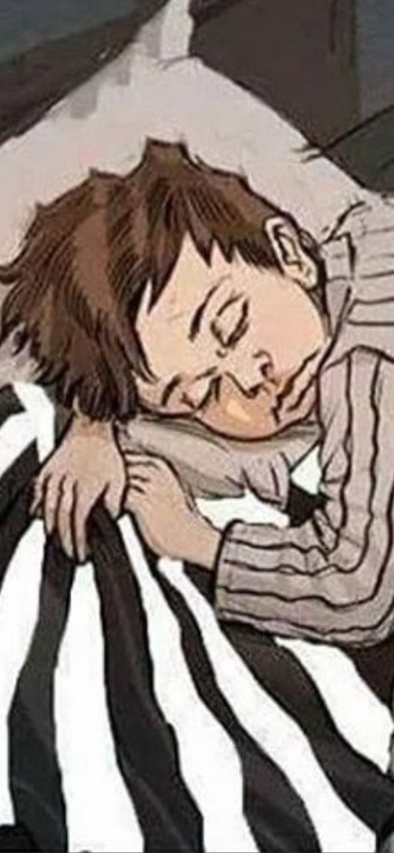 Rahat uyu sen çocuk 
Siyah Beyaz sevdan yanında
Sarıl sımsıkı umuda
Umudun Karakartalın kanatlarında
Rüyalarda gerçek hayatta Beşiktaş
Her zaman her yerde 
Daima