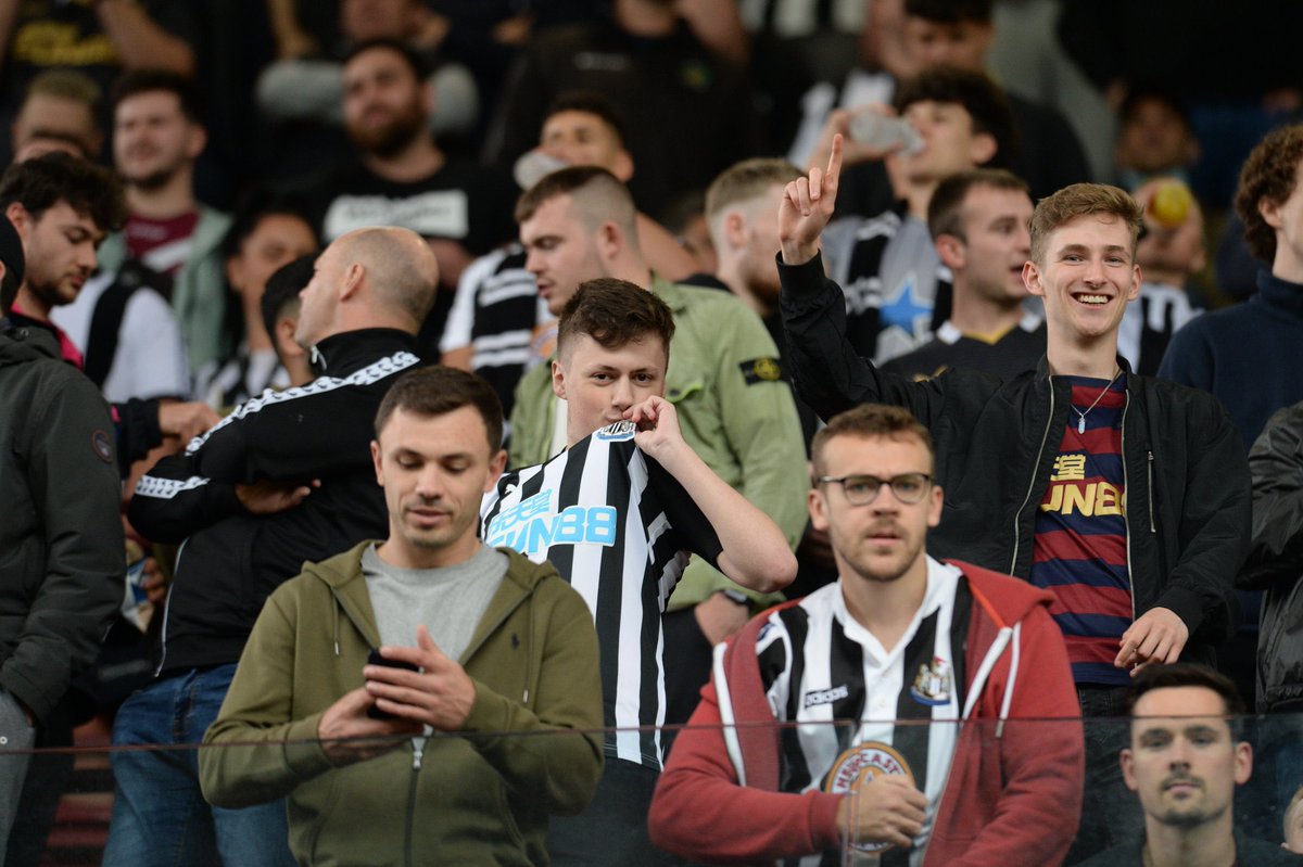 AdamP1242's tweet image. Just quit uni today to pursue YouTube full time, worst case scenario for me I will end up getting a weekday job if things don’t go well but insane to be saying that from just doing it as a hobby. Watching Newcastle United for a job under the richest owners ever🤩🤩🤩🤩 #NUFC
