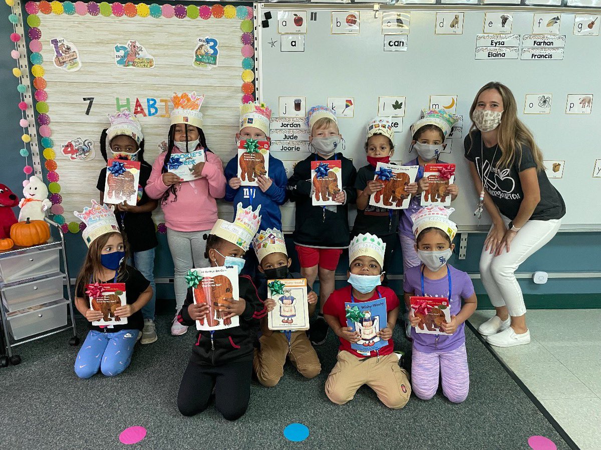 Today we celebrated unlocking the key to reading! So proud of all of my amazing Kindergarten Readers!! 💙📚