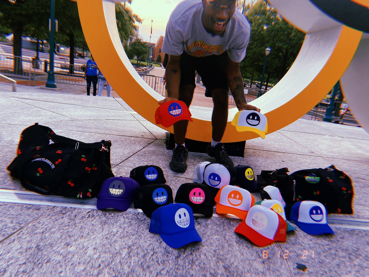 aprilslastlegnd's tweet photo. BLTX 💭

#FubuPalooza Vol.IX🇺🇸🇯🇵🇳🇱
Official 2000s Retro Art Party!

MURPHY LEE
ST LUNATICS
+ Guests

11.06 | Dallas

Sounds by @sober1

RSVP 🎟 https://t.co/SENZjGLsUd

DJ Sets
@DJKIMBLEE
@FucKyleCannon
@theawesomeaves

💽Krump Battles
💽Art
💽Food
💽Fashion
💽Games
💽Media https://t.co/Q5R7k96TuX