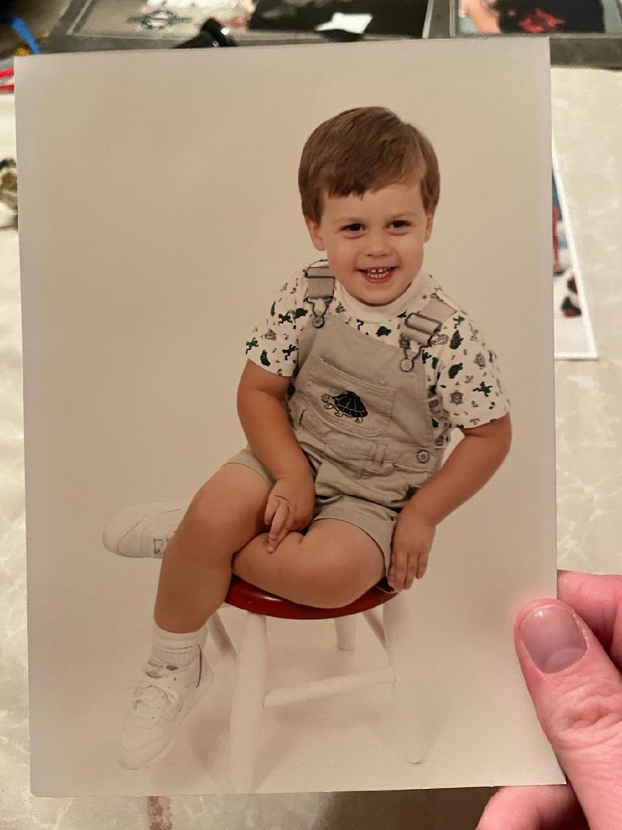 AlexLangosch's tweet photo. I was a drippy child https://t.co/tyYFS5N1mL