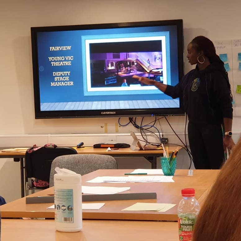 Backstage_Niche's tweet photo. ⭐What have Backstage Niche been up to?⭐ 

Workshops @LyricHammer
This week was 
📝📢Stage Management and it was lead by Sylvia Darkwa-Ohemeng.

📸Workshop Pictures

Last workshop next week! 
Lighting Design- sign up! ✏📒

https://t.co/u2CX2kR6b2 https://t.co/07jjzACgym