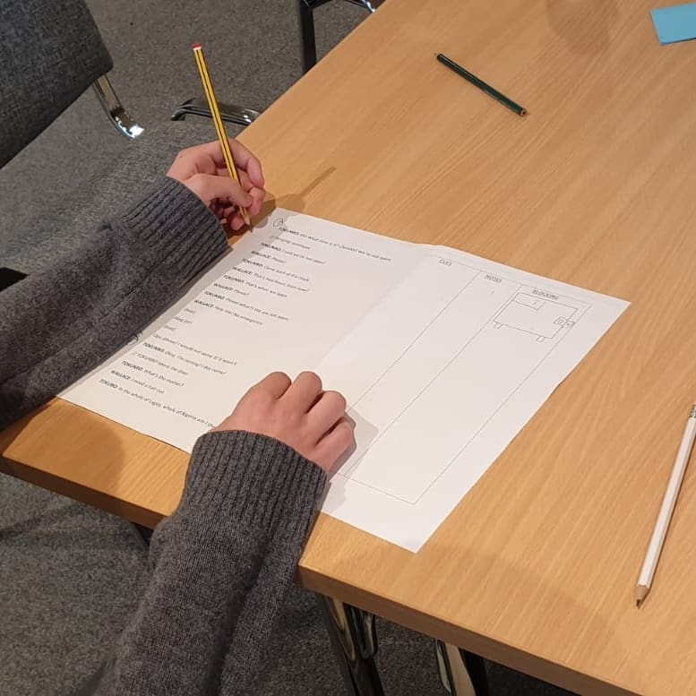 ⭐What have Backstage Niche been up to?⭐ 

Workshops <a href="/LyricHammer/">Lyric Hammersmith Theatre</a>
This week was 
📝📢Stage Management and it was lead by Sylvia Darkwa-Ohemeng.

📸Workshop Pictures

Last workshop next week! 
Lighting Design- sign up! ✏📒

lyric.co.uk/classes/techni…