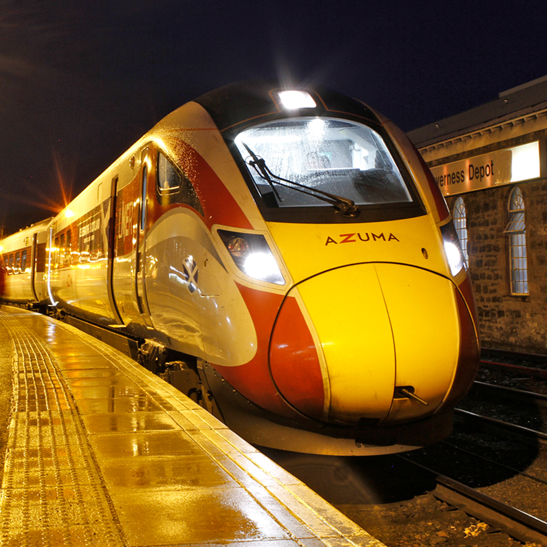 hornby's tweet photo. One of our most anticipated and popular models the LNER, #Hitachi Class 800/1, '#Azuma' Set 800 104 'Celebrating Scotland' #TrainPack is arriving soon!
Donβt miss out, buy yours today π https://t.co/ZQvUMndttf or via your local stockist.
#Hornby #Modelrailway #Scotland #LNER https://t.co/hoH7Hyy4La