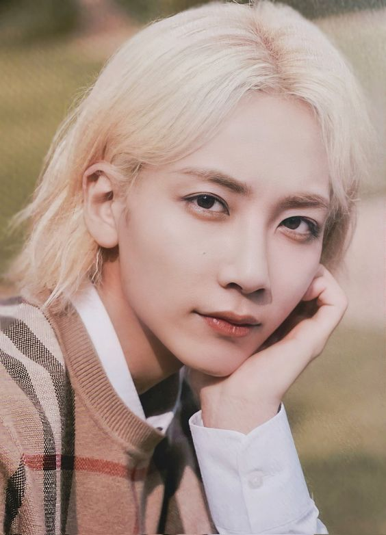 cheonsa_carat's tweet photo. 🤎🤎

@pledis_17 #JEONGHAN https://t.co/NWVA4QQLD4