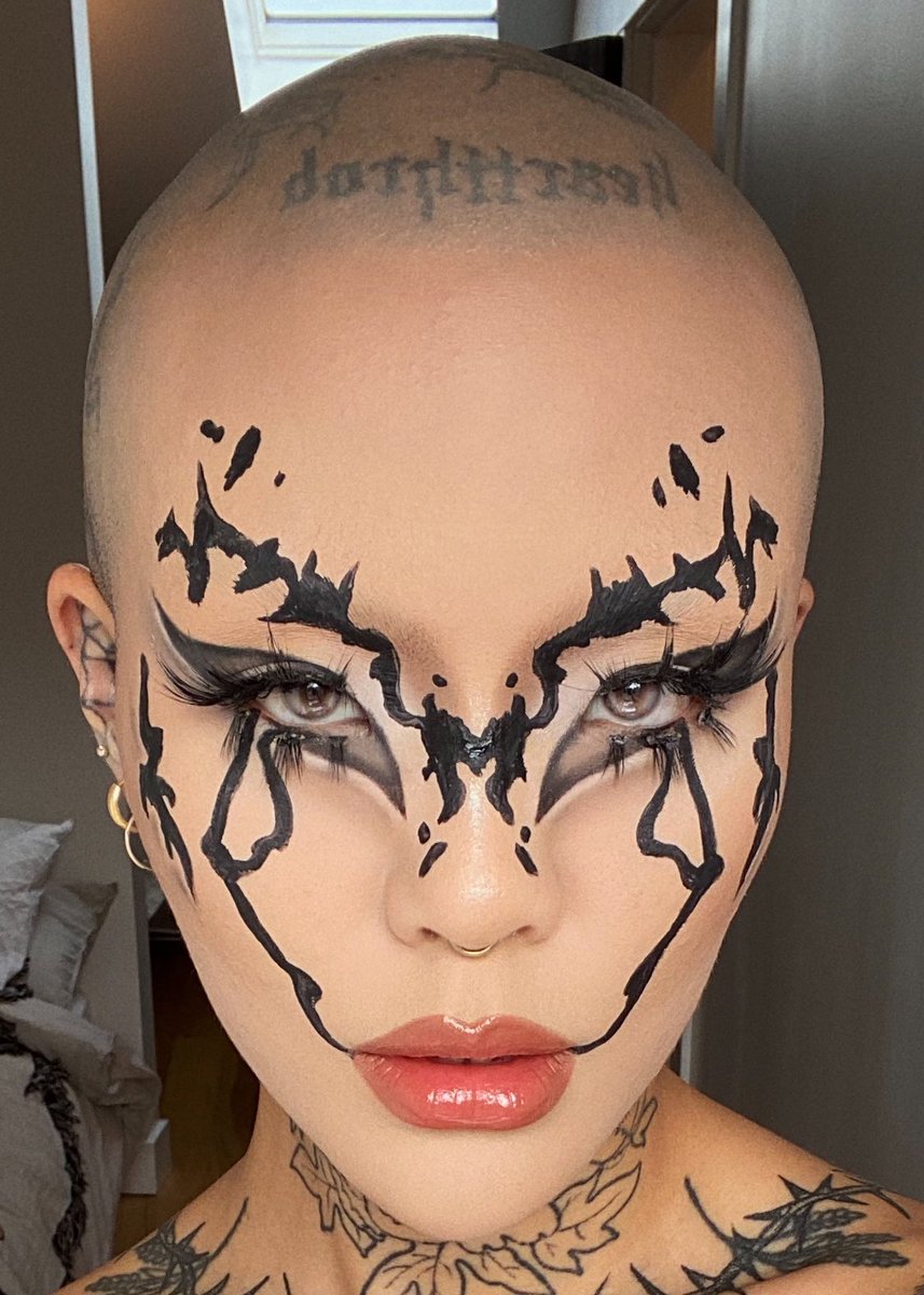 heart Rorschach fantasy 🖤 IB: <a href="/sugarandbeets/">Sugar Andbeets</a> + <a href="/animegvrl/">animegvrl</a>