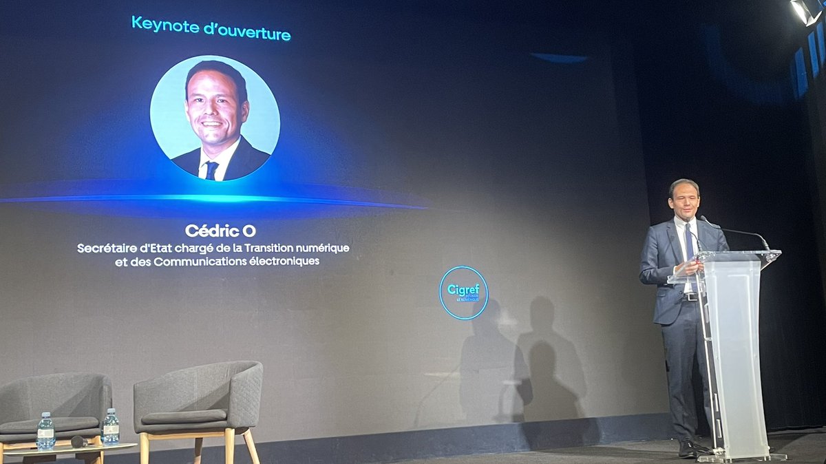 Un monde nouveau s’ouvre: décrypter et accompagner la transition du mieux possible état et acteur de l’écosystème, ensemble ! <a href="/cedric_o/">Cédric O</a> @Cigref <a href="/numeum_/">numeum</a>