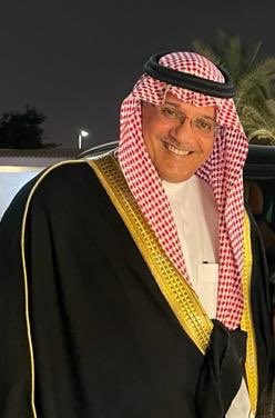 abofray7's tweet photo. الرِجال أفعال 💙💛 👌 @Waleed_binBader 

وانت يا سمو  الامير الوليد بن بدر آل سعود

من اهم رجال النصر الأوفياء💛💙

كلمات الشكر لن تفيك حقك..

شكراً على دعوتك لي لحضور مباراة #النصر_الوحده_الاماراتي

وبإذن الله نفرح جميعا بالتأهل #النصر 
#العالمي

( شكراً من القلب ) 💛💙

#النصر https://t.co/gFq51woLx1