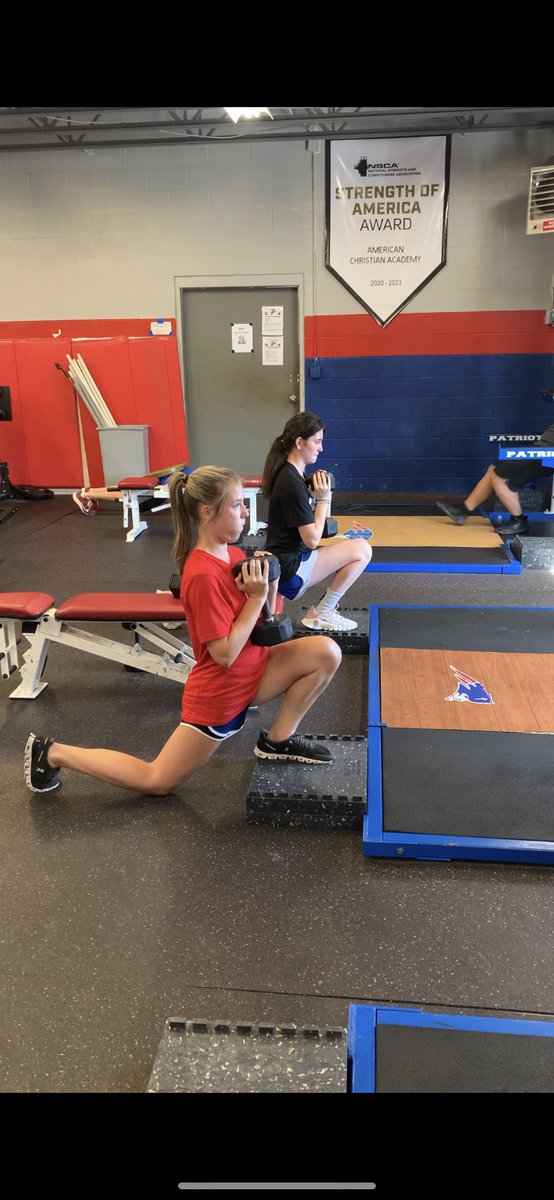 kade_mcgee7's tweet photo. 8th graders.
You LOVE to see it. π check back on these kids in 2-3 years. https://t.co/t1zFVJC577